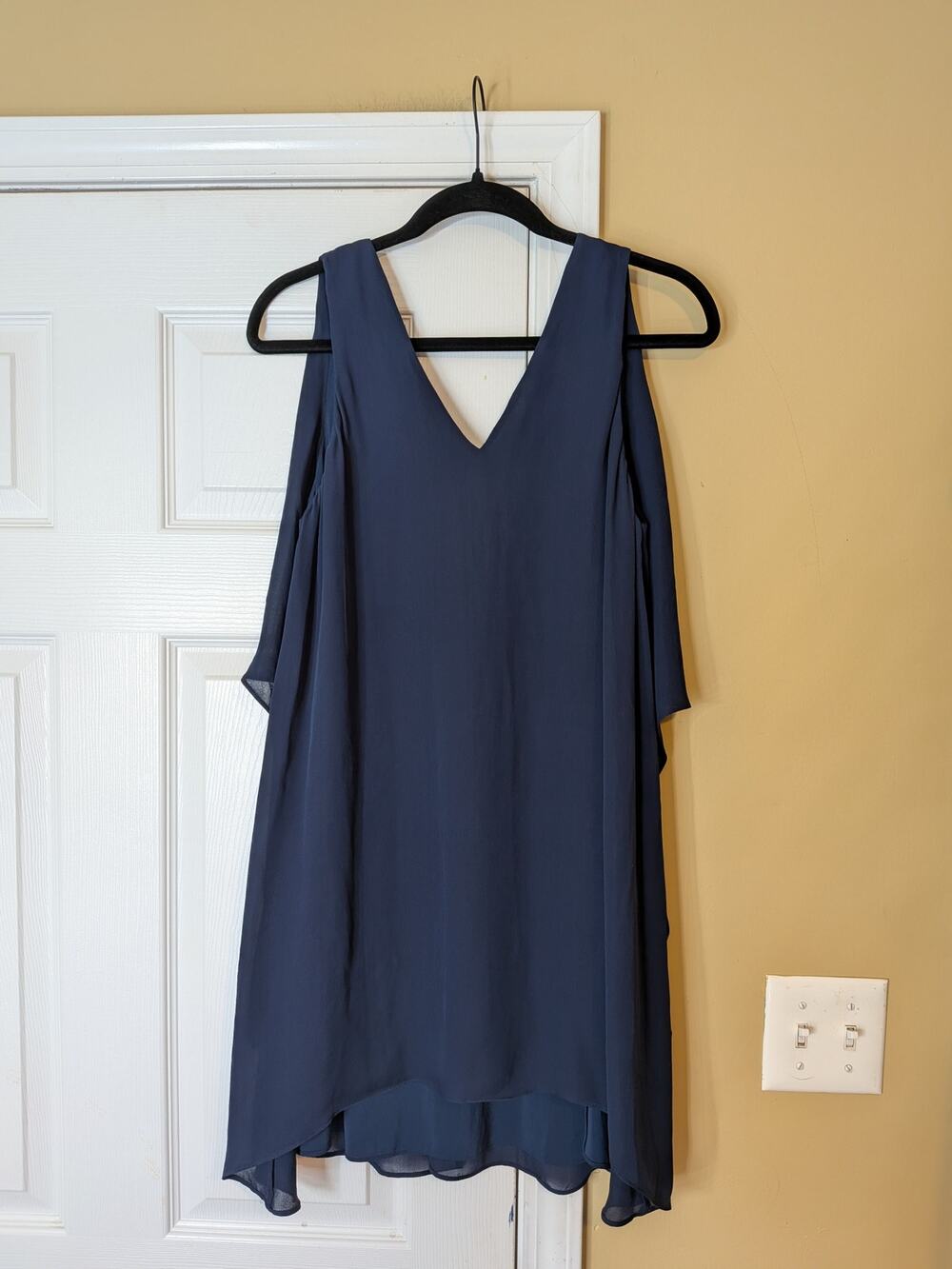 Alice + Olivia Navy Blue Silk Cape Mini Dress Size XS Minimalist Quiet Luxury